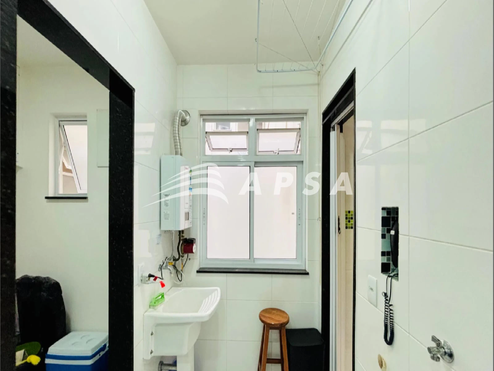 Furnished 2-bedroom apartment with 79 m² — photo 6