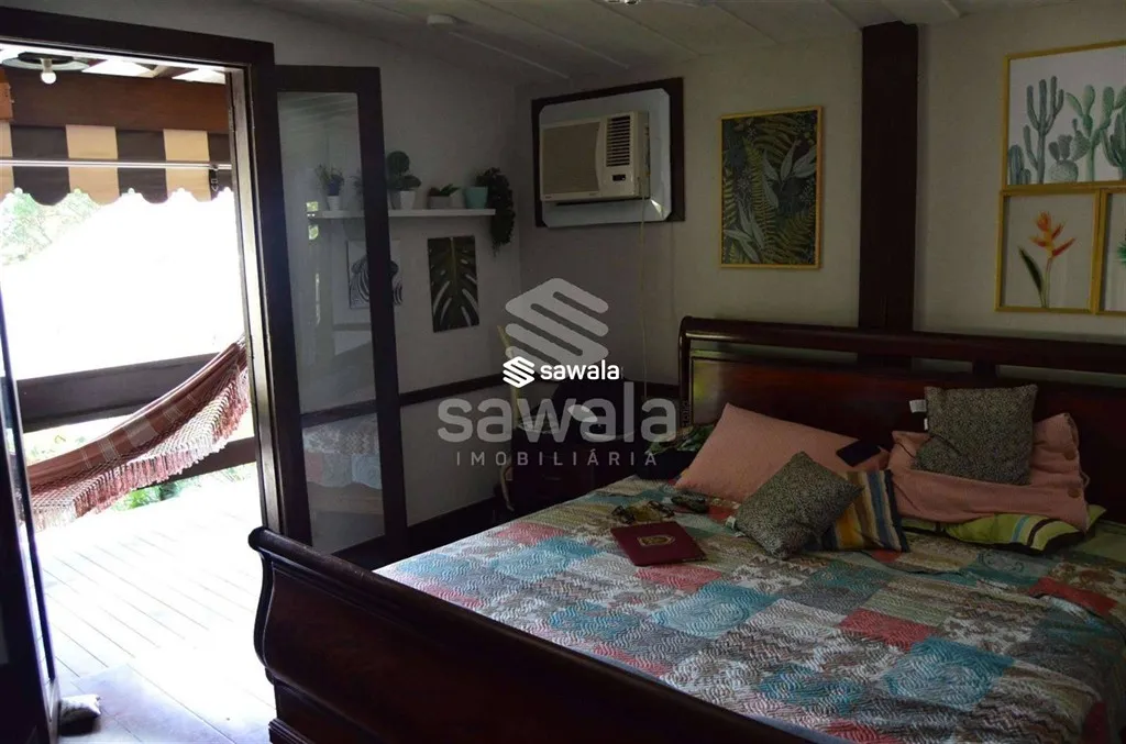 Casa com 4 quartos e 5 banheiros, bem cuidada — photo 18