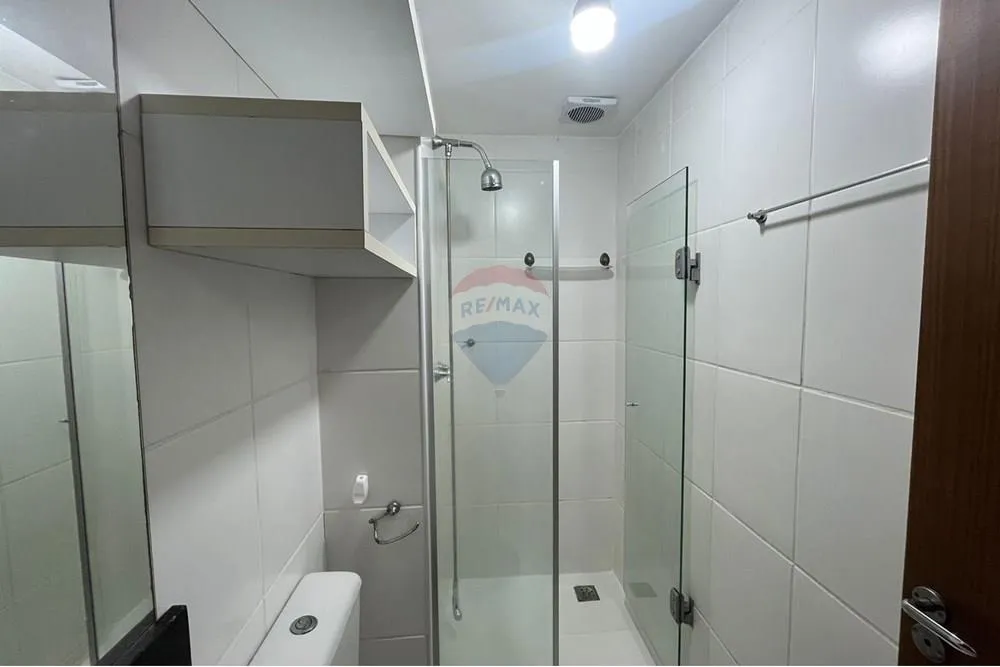 2-bedroom apartment in a building with a gym — photo 20
