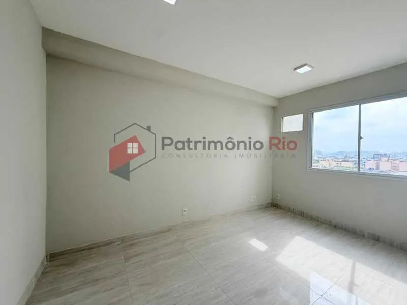 Apartment with 2 bedrooms and balcony with city view — photo 12