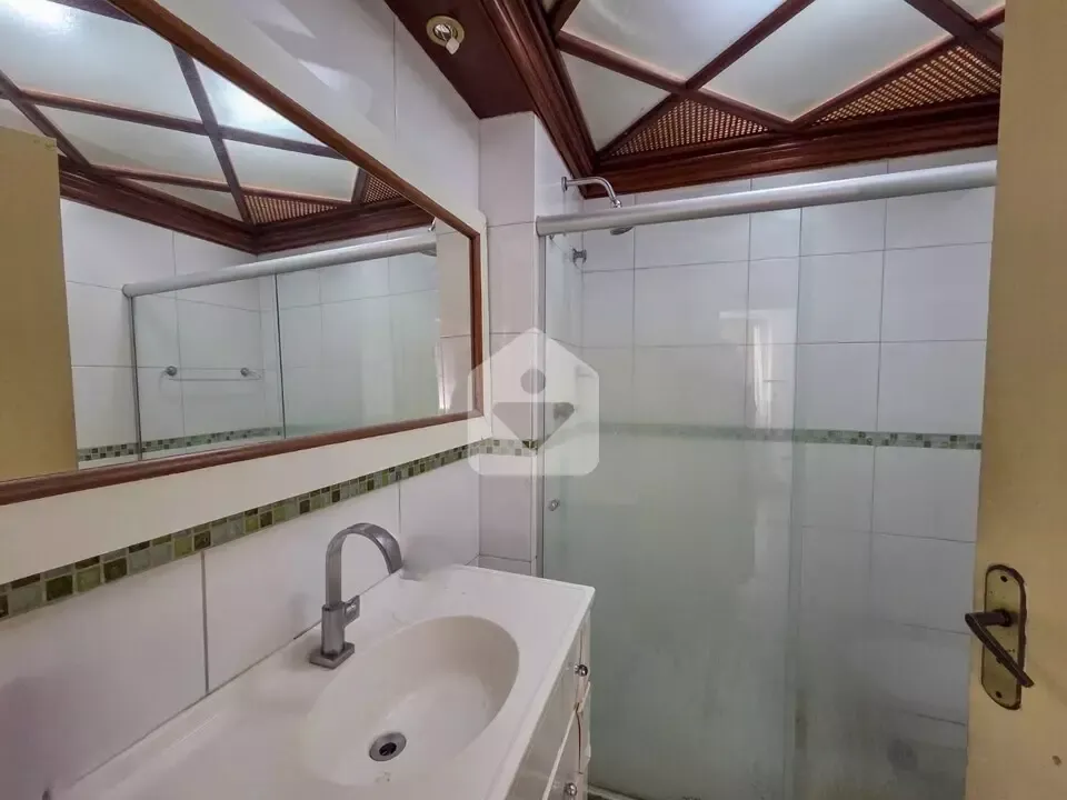 Furnished duplex penthouse with 4 bedrooms and 264 m² — photo 8