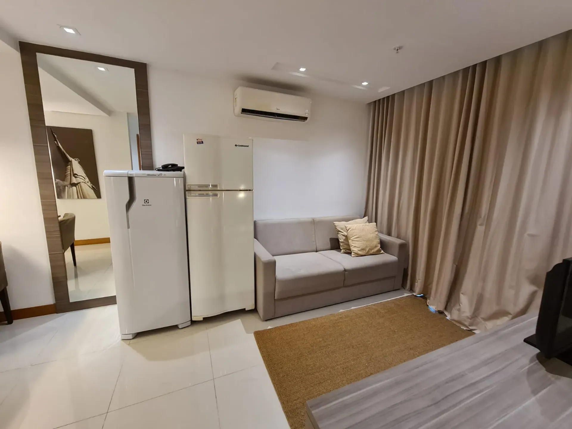 Apartment on the 14th floor with a mountain view — photo 7