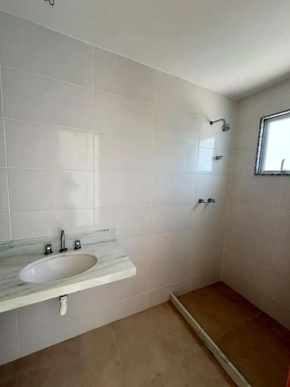 Apartamento sem mobília com 3 quartos e 5 banheiros — photo 17