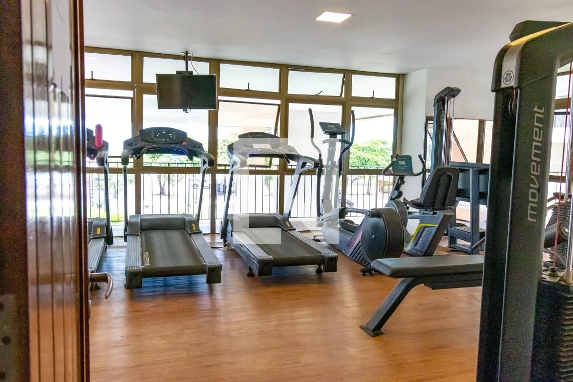 Apartamento mobiliado com 2 quartos e piscina no condomínio — photo 60
