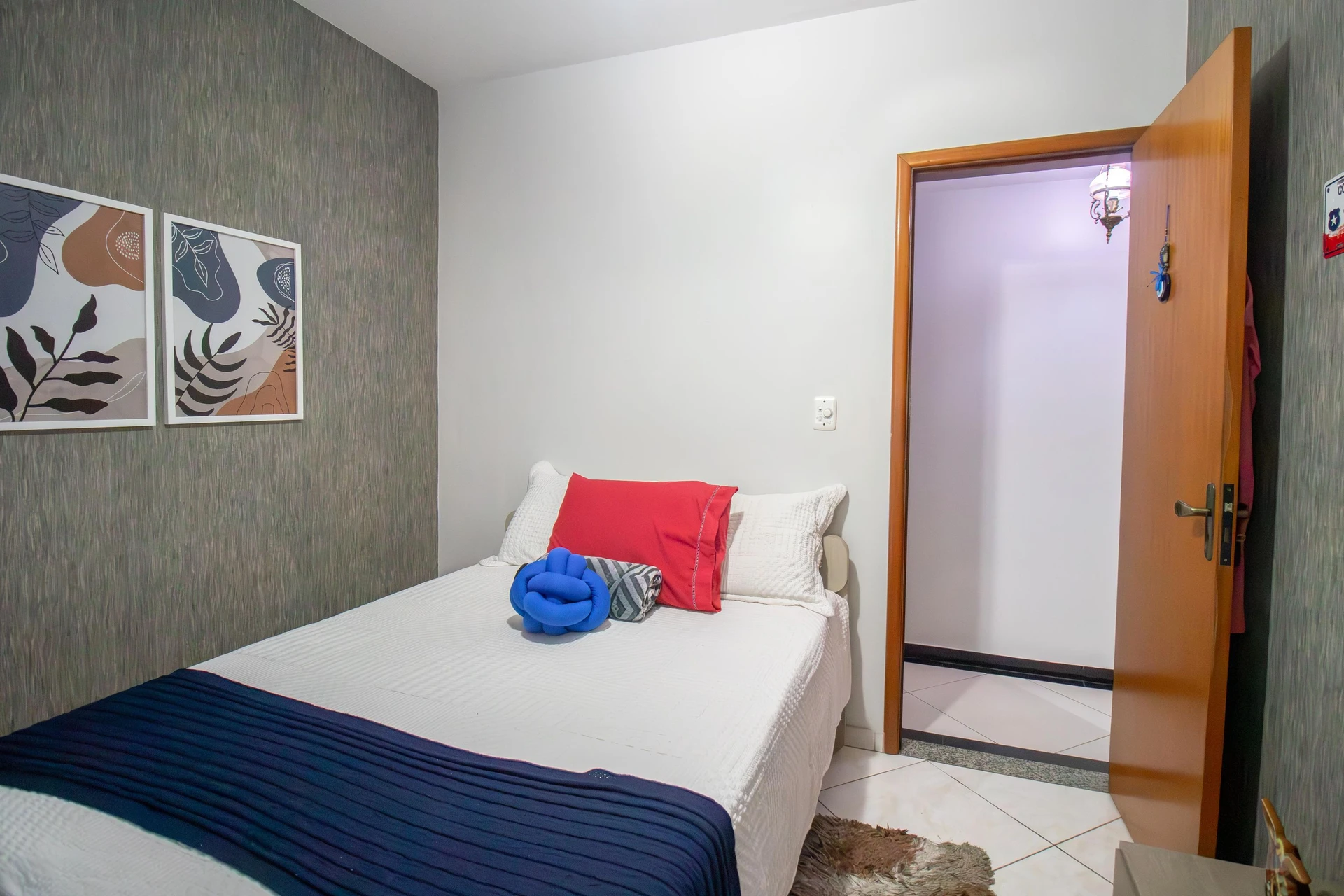 4-bedroom apartment with a balcony and 1 suite — photo 7
