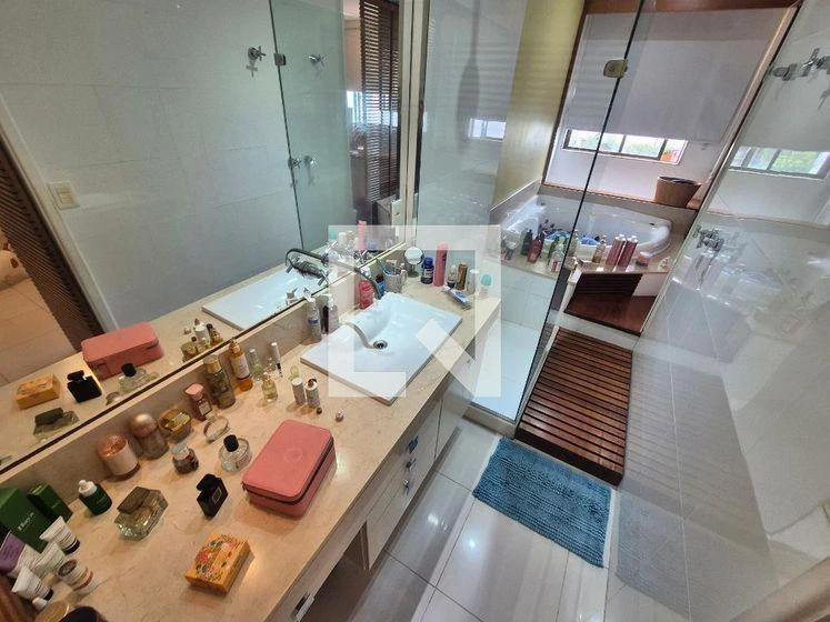 Furnished apartment, 325 m², with a home office — photo 31