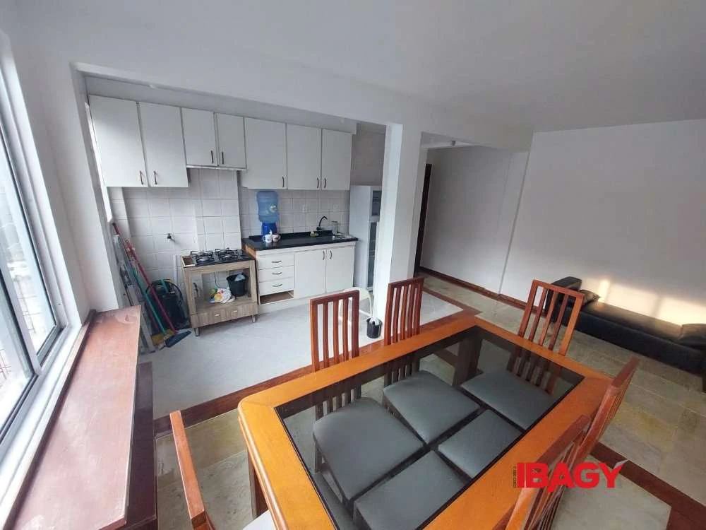 3-bedroom furnished apartment with 66 m² — photo 2