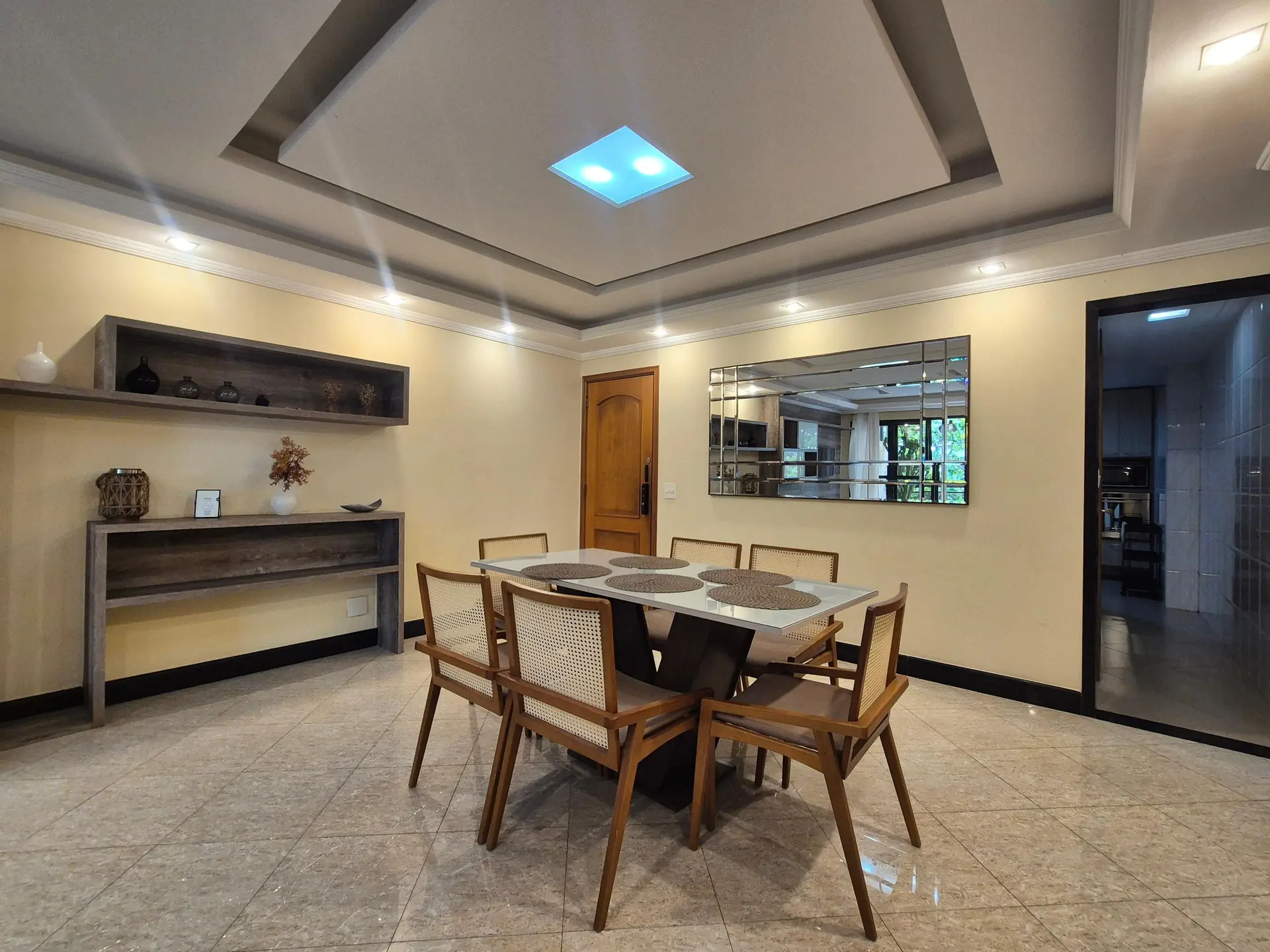 Furnished apartment, 180 m², with a dishwasher — photo 24