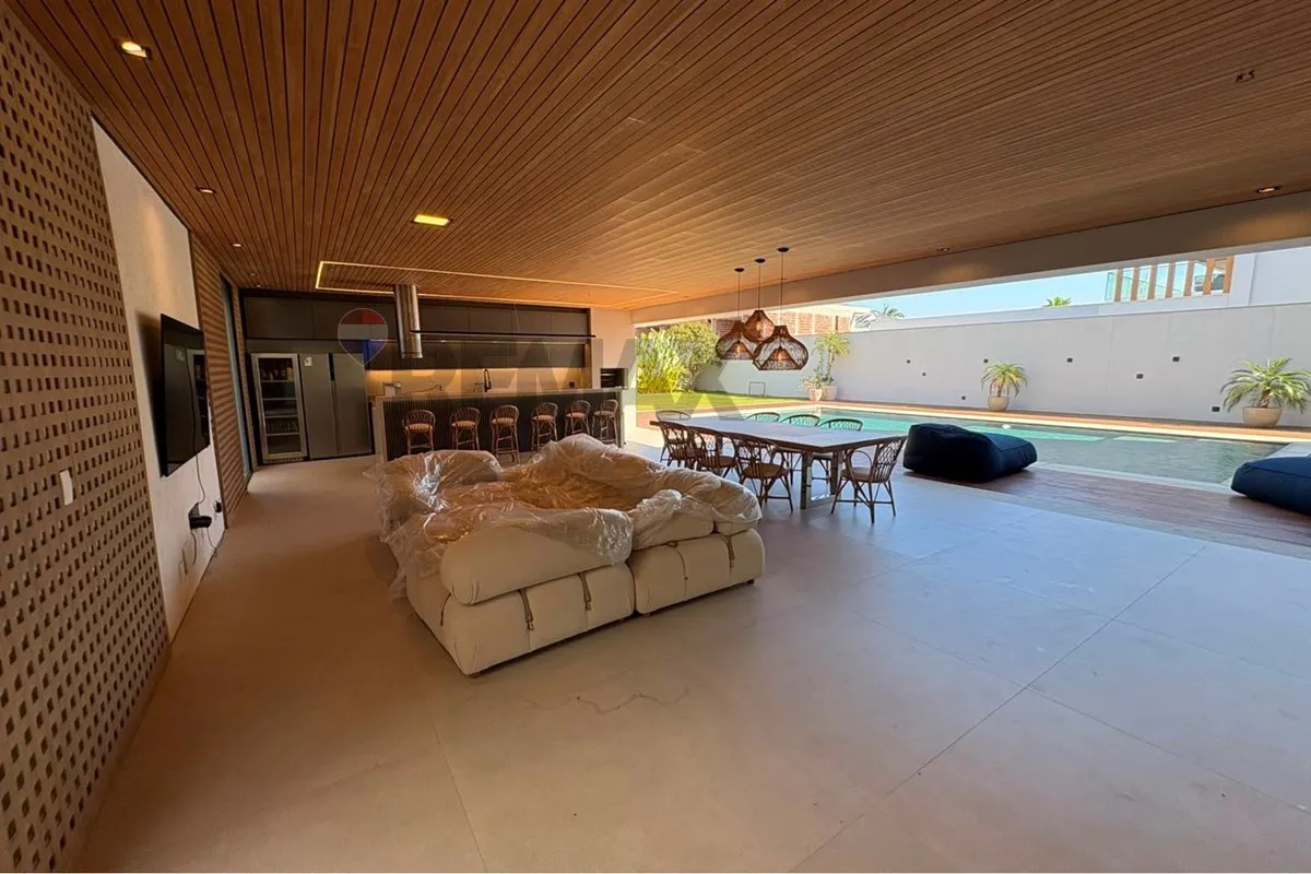 Furnished house with 5 en-suite bedrooms and private BBQ — photo 14