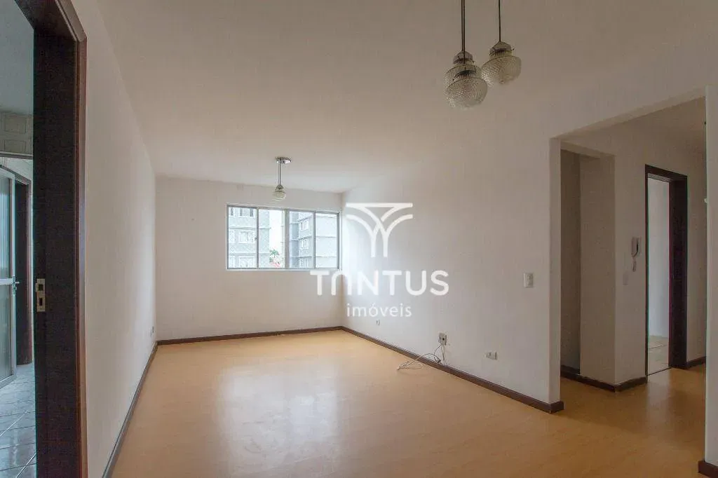 Wood or laminate floors in a 2-bedroom apartment, 66 m² — photo 6