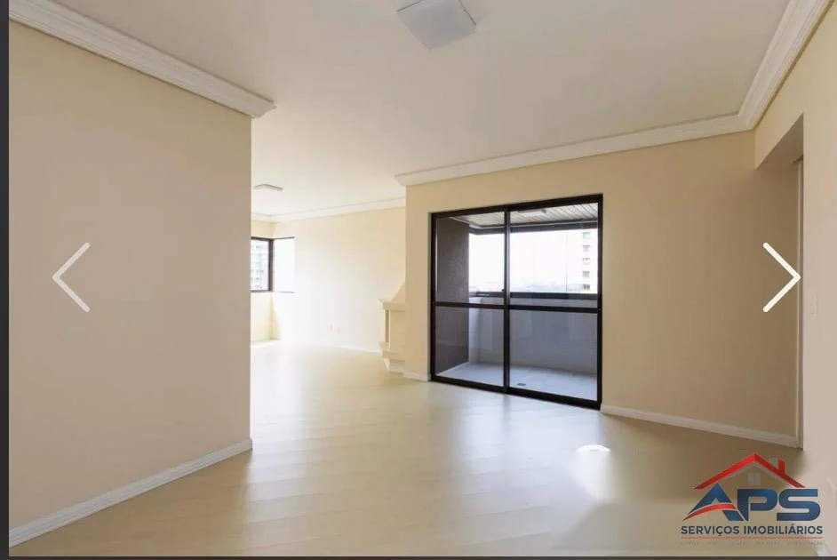 Apartment, 119 m², with a glass-enclosed balcony — photo 9