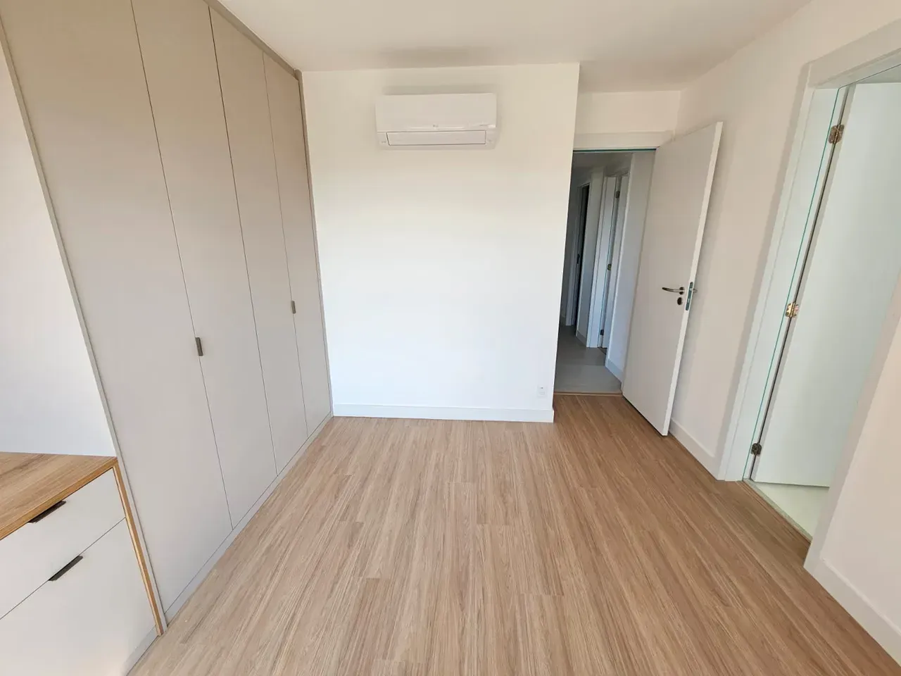Apartamento de 156 m² com 4 quartos e 5 banheiros — photo 14