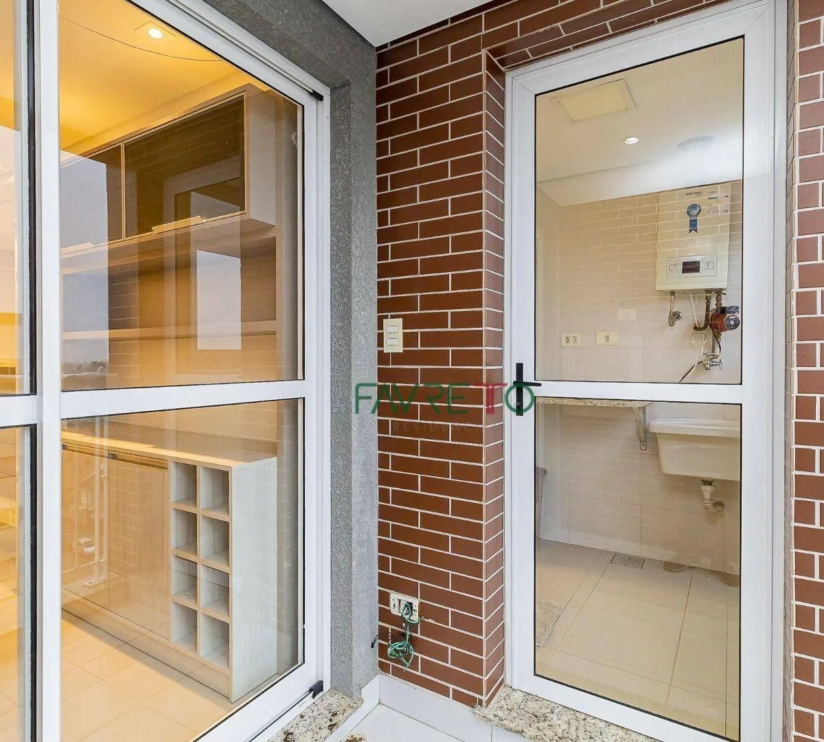 One-bedroom apartment in a building with a pool — photo 27