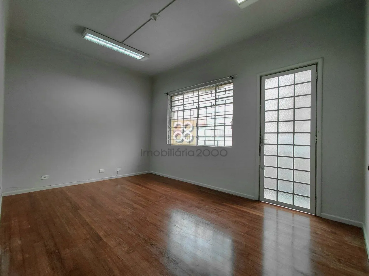Apartment, 90 m², with wood or laminate floors — photo 3