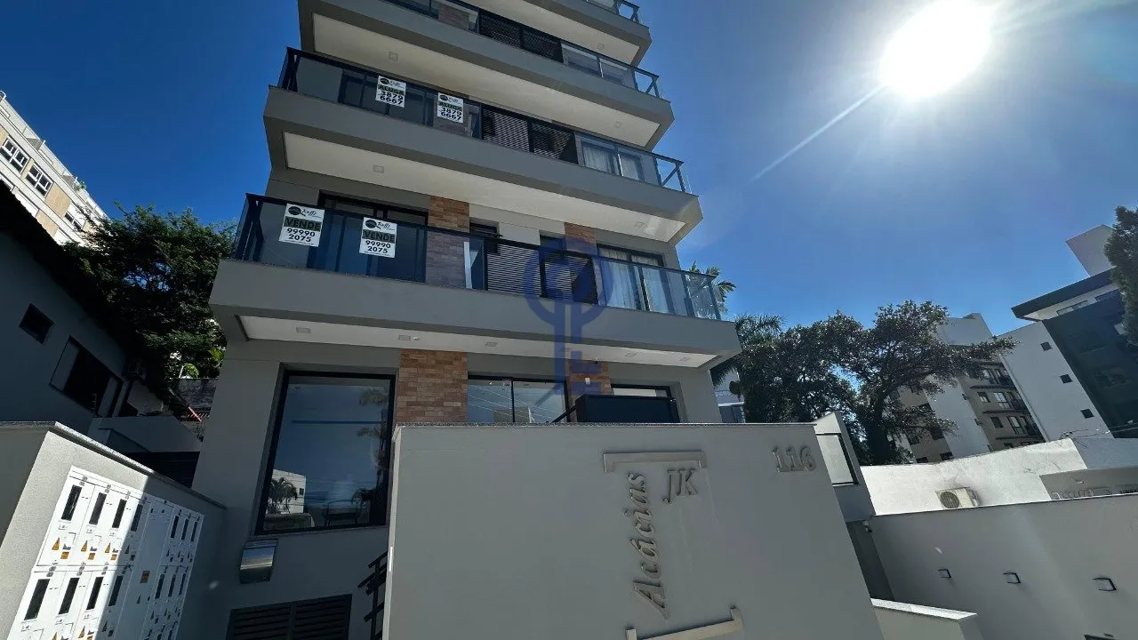 25 m² studio with 1 parking spot, balcony and open-plan kitchen — photo 25