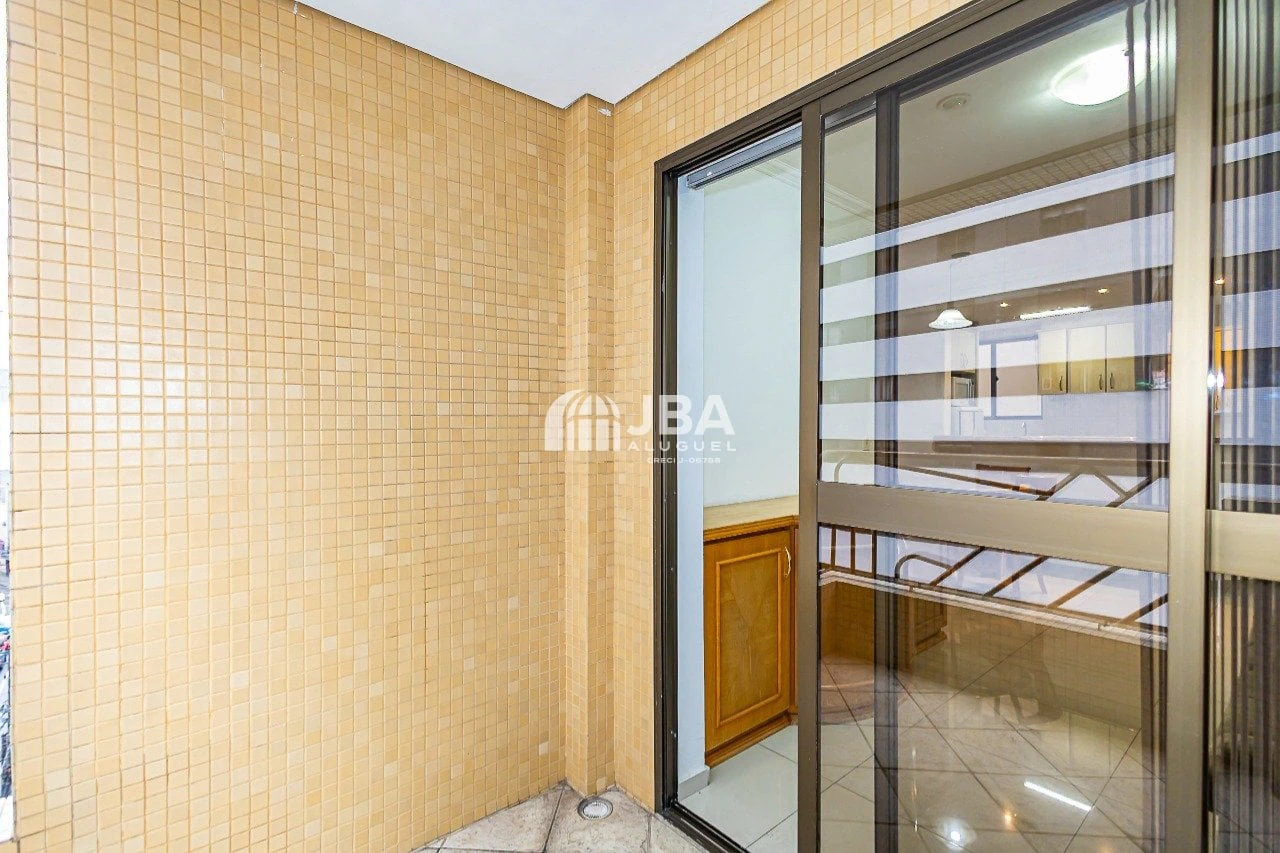 Washing machine in a one-bedroom apartment, 66 m² — photo 17
