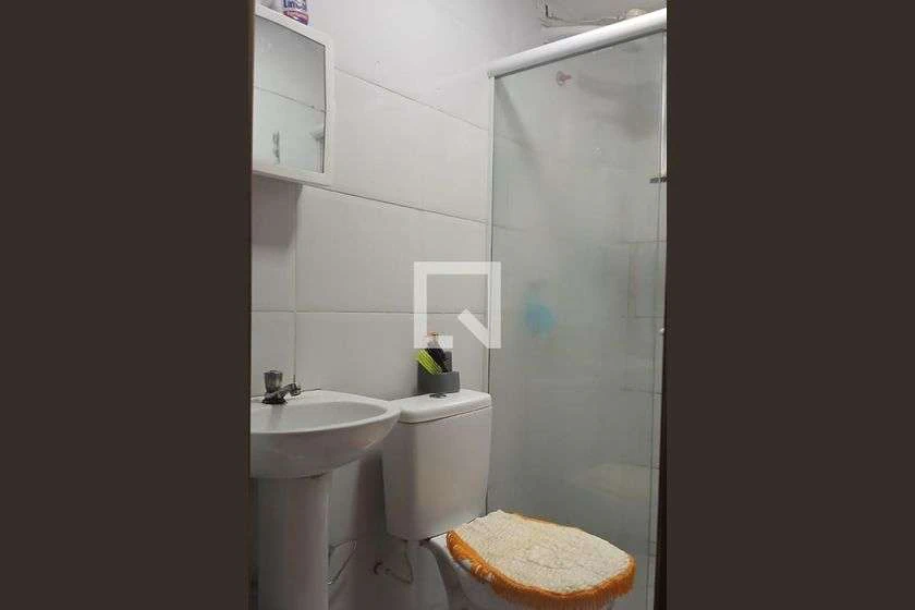 Apartamento de 2 quartos com cozinha fechada e 45 m² — photo 7