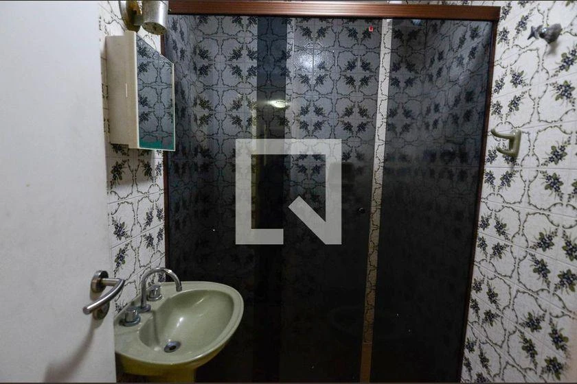 140 m² apartment with 4 bedrooms and 1 en-suite — photo 38
