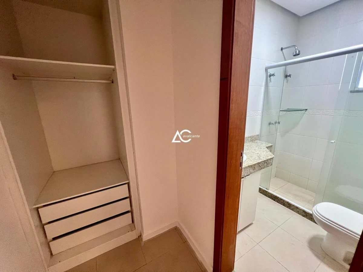Detached home with 5 en-suite bedrooms and 541 m² — photo 43