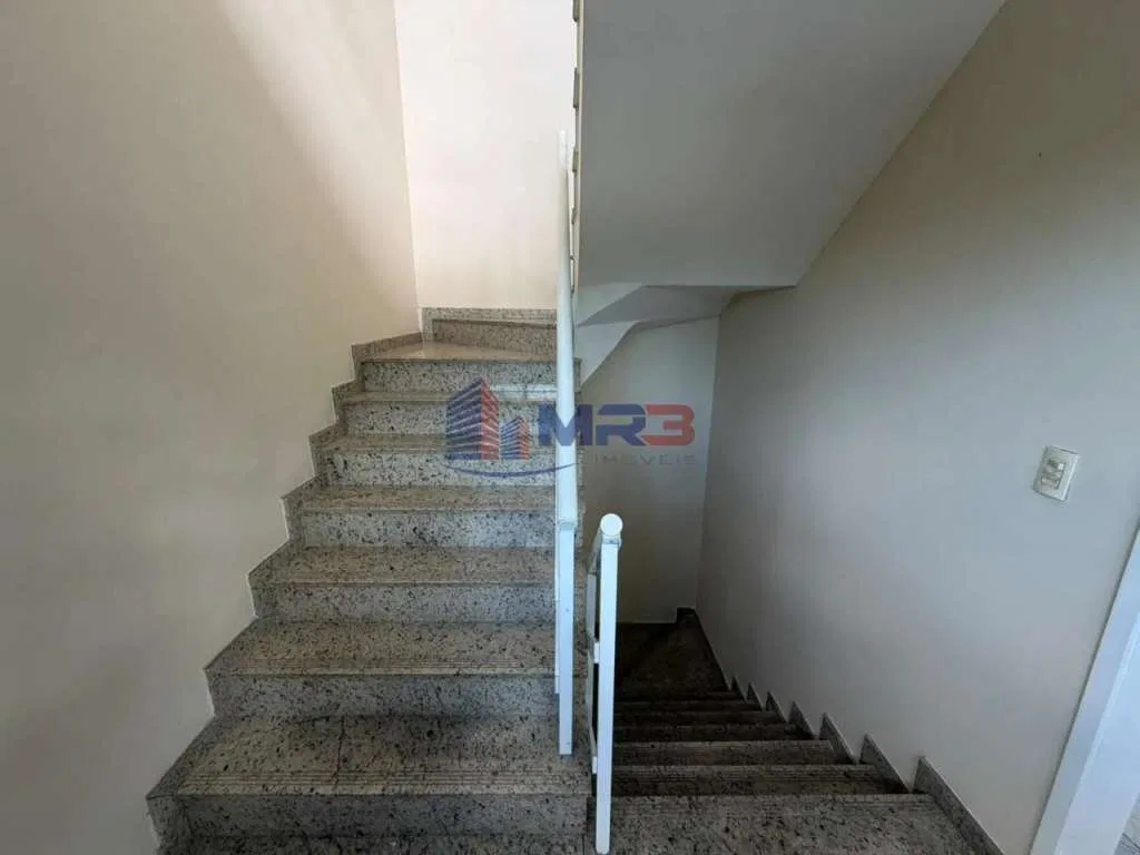 Unfurnished house with 3 en-suite bedrooms and a balcony — photo 2