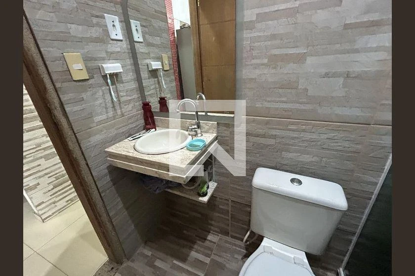 Casa para alugar com varanda e 2 suítes, 120 m² — photo 41