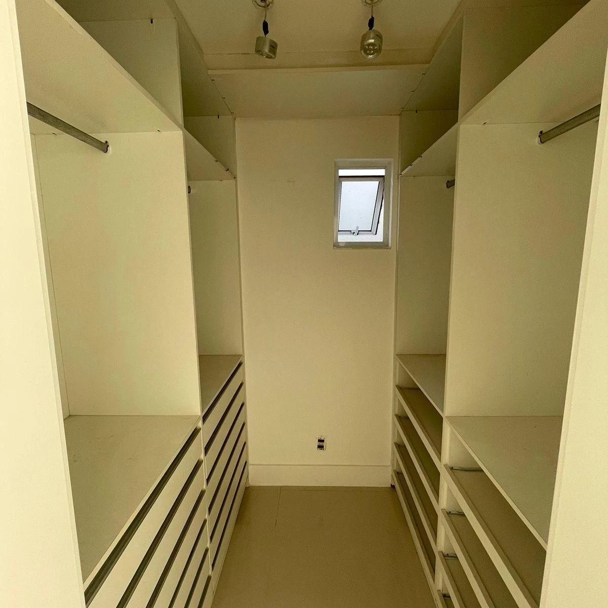 House with 5 en-suite bedrooms and 400 m² — photo 16