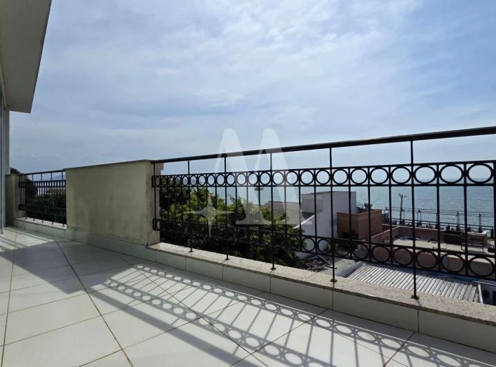 Duplex penthouse with 3 en-suite bedrooms, 350 m² — photo 8