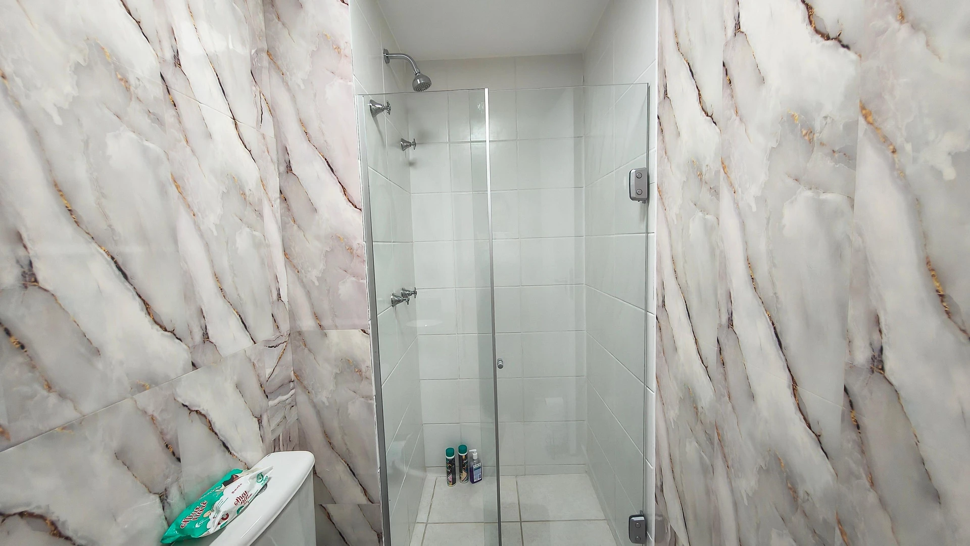 3-bedroom apartment with a washing machine — photo 26