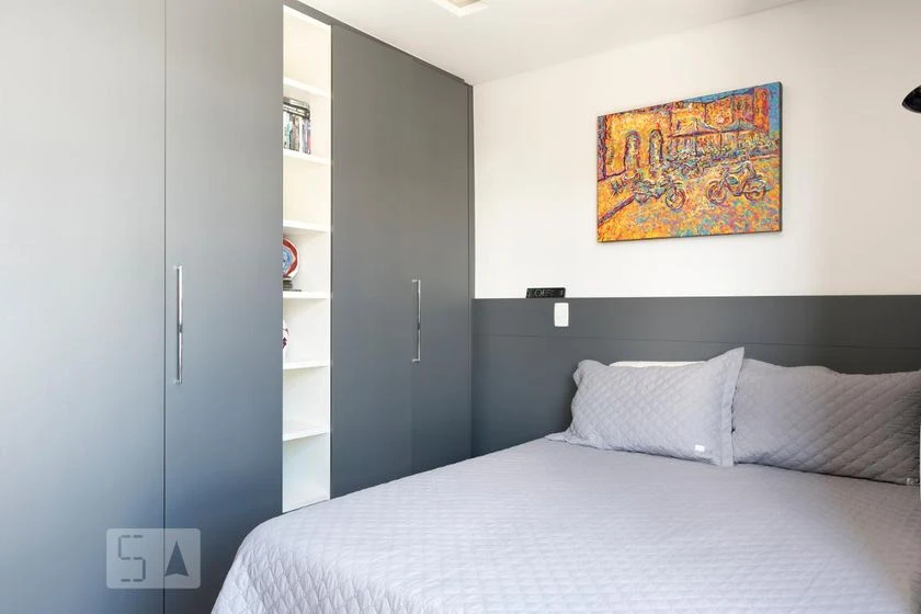 Furnished 1-bedroom apartment with open kitchen and balcony — photo 12