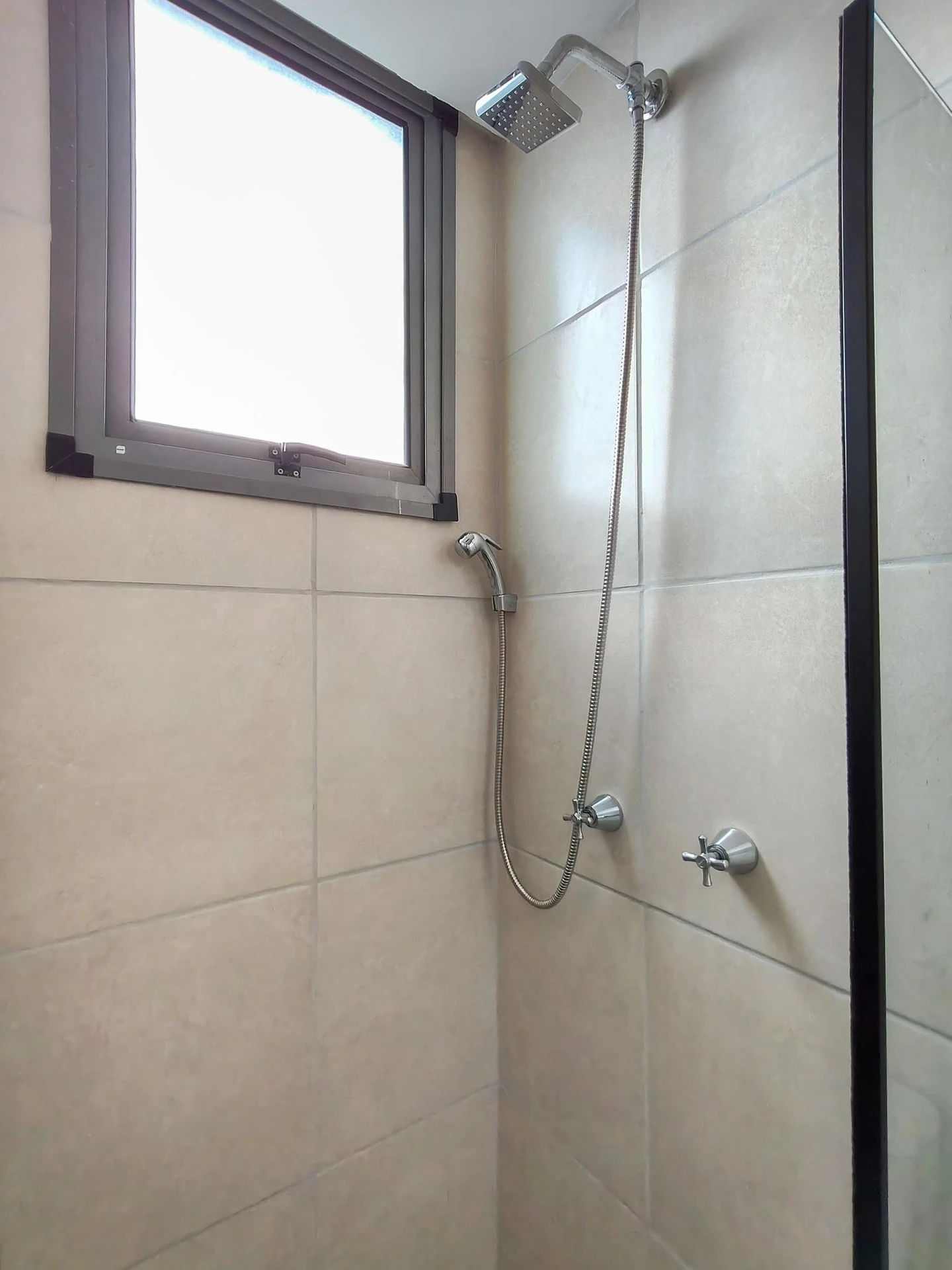 3-bedroom apartment with a water view in Rio de Janeiro — photo 33