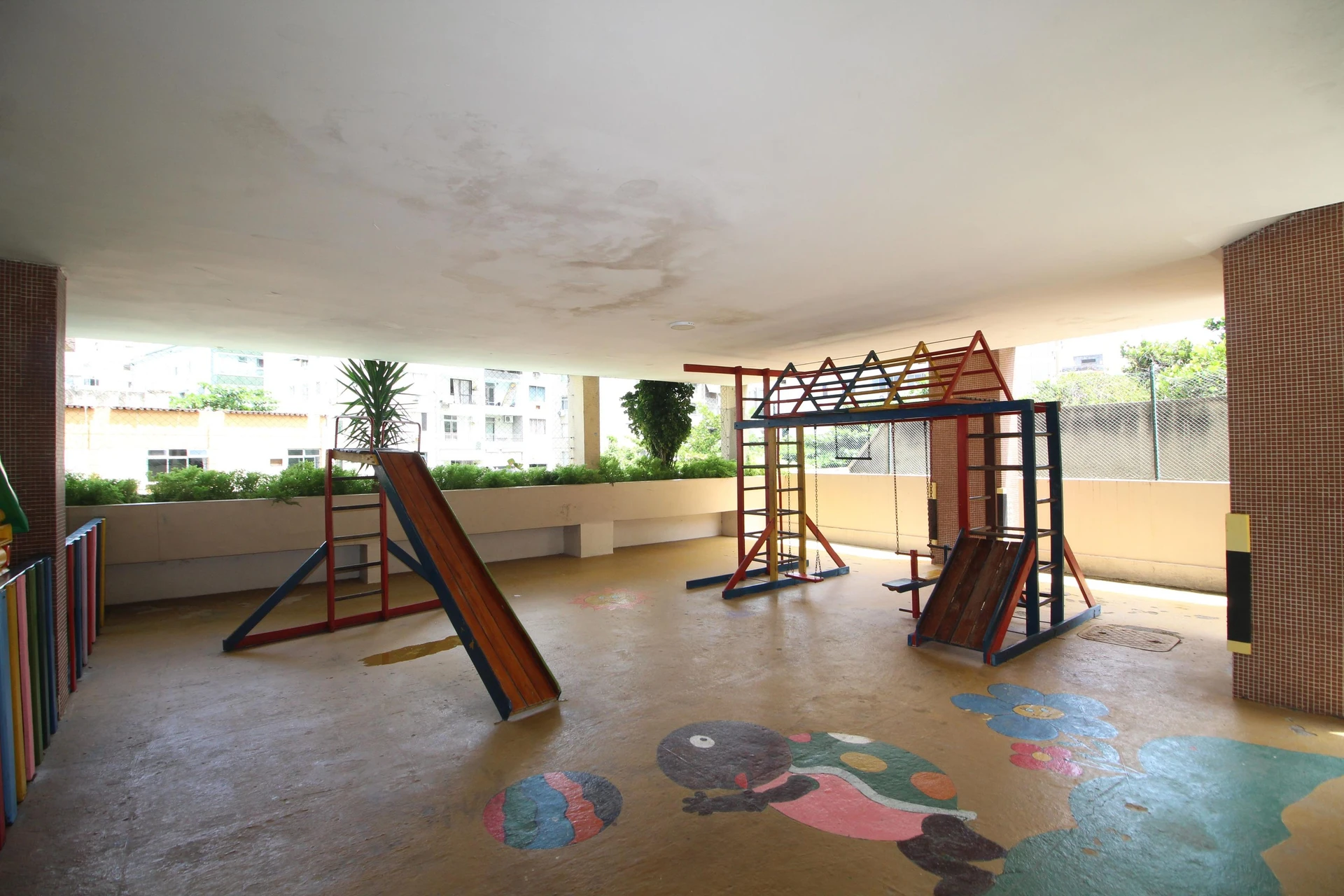 Furnished apartment, 92 m², with a washing machine — photo 32
