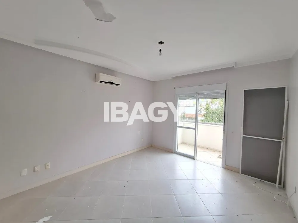 4-bedroom house with 3 suites and 400 m² total area — photo 23