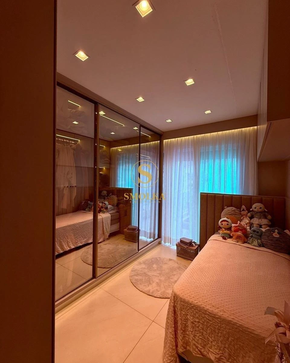 3-bedroom apartment with a grill on the balcony — photo 26