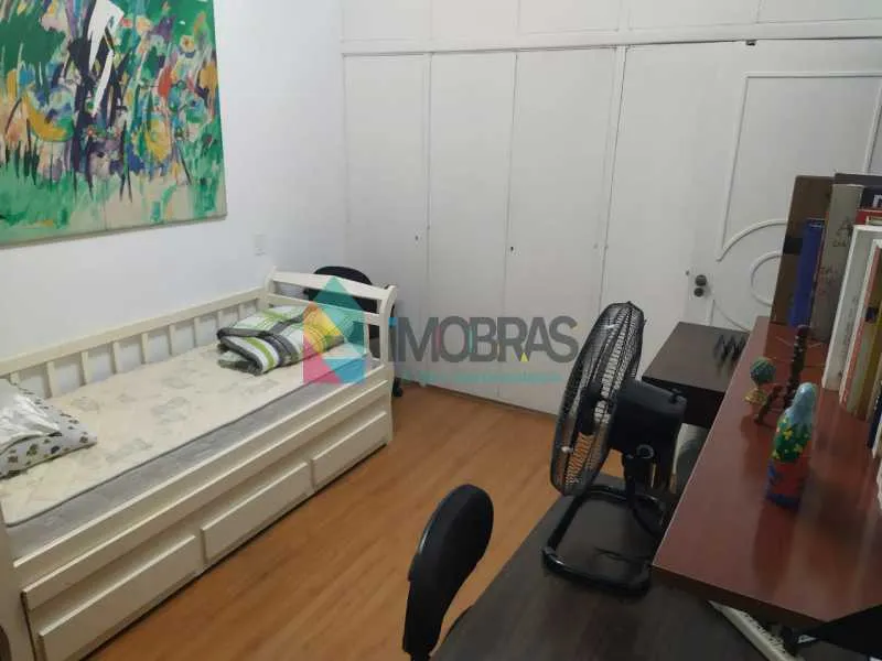 Apartamento con 3 dormitorios y garaje, cocina a gas — photo 10