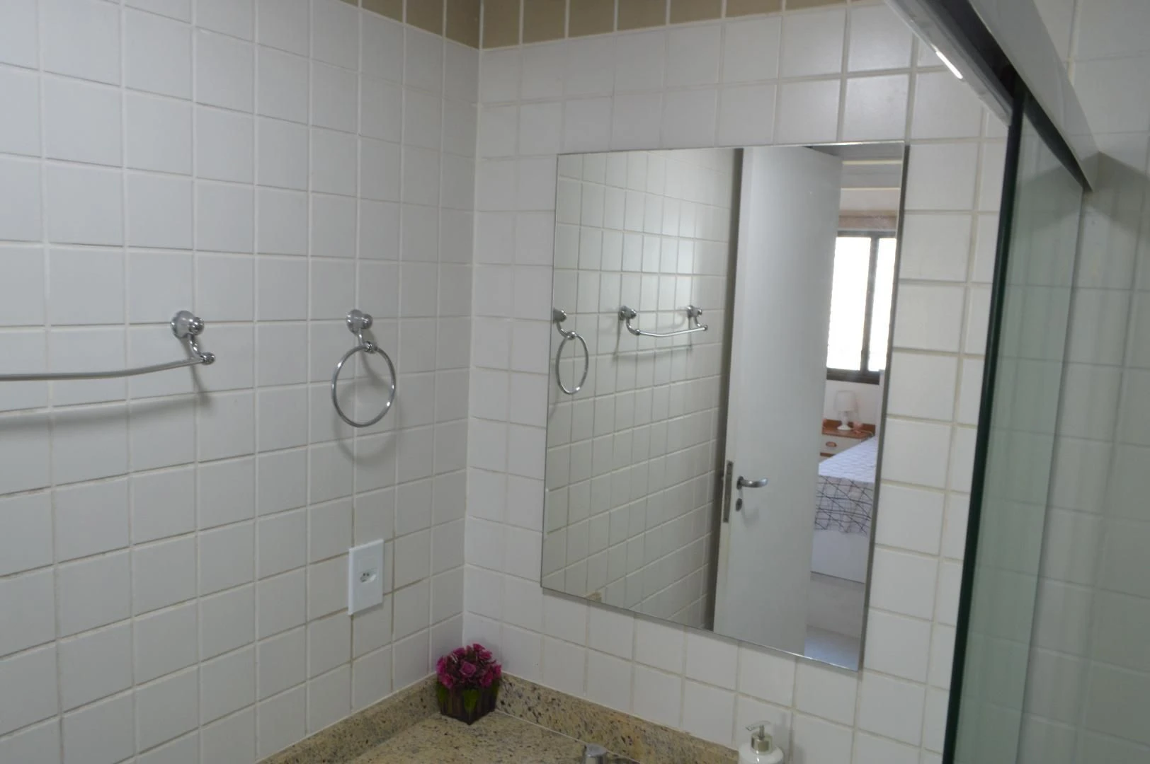 Квартира з 3 спальнями та пральною машиною — photo 40