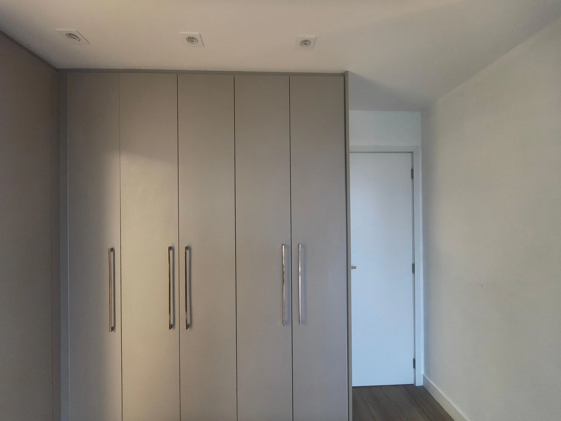 Apartamento mobiliado com 2 quartos e 3 banheiros — photo 35