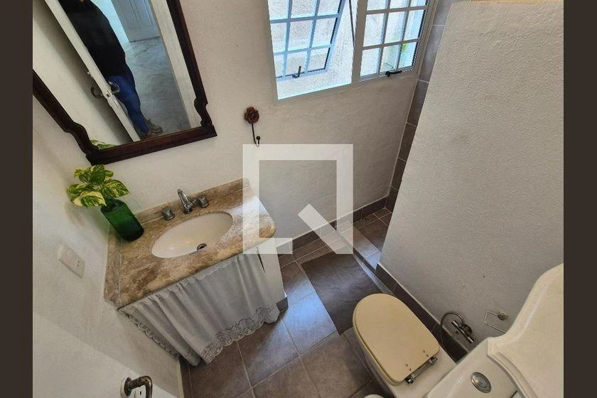 Casa de 3 quartos com 2 vagas e pets permitidos — photo 32
