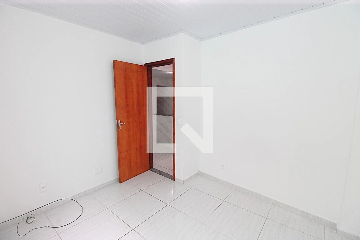 Unfurnished 2-bedroom apartment with open-plan kitchen — photo 14