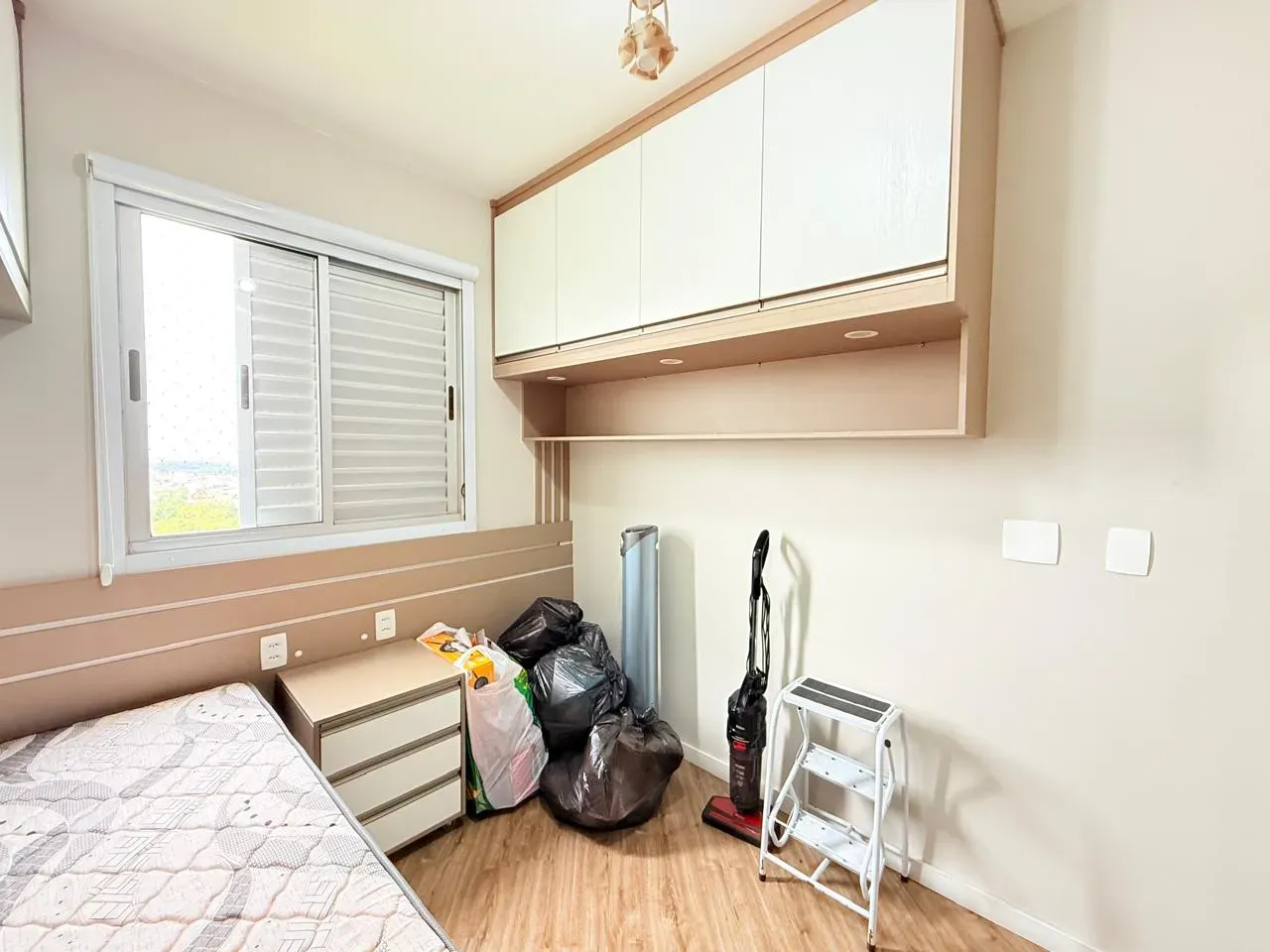 2-bedroom apartment with a washing machine in Curitiba — photo 28
