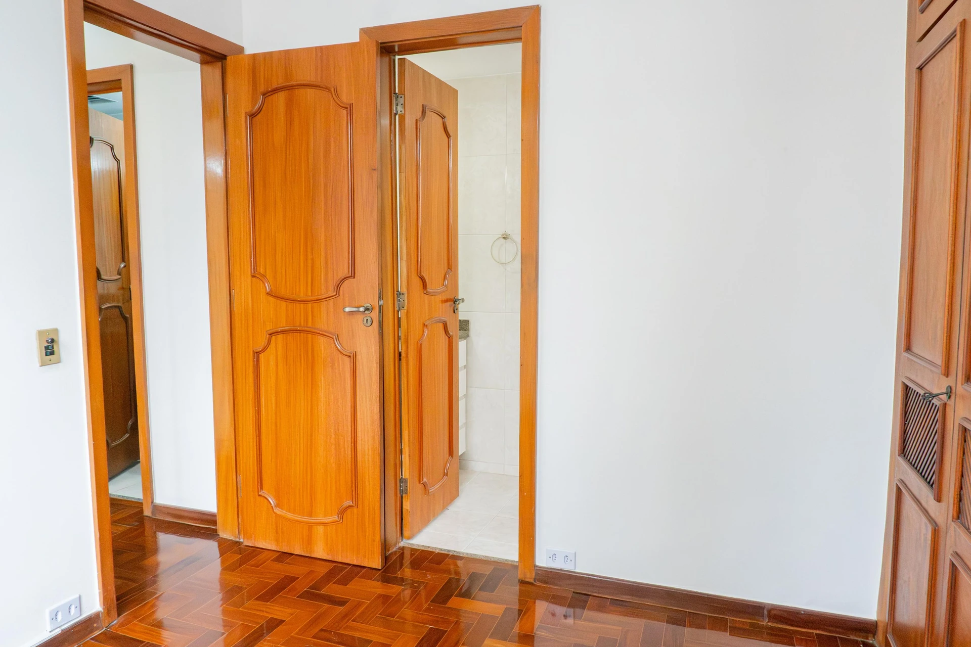 3 quartos e vista para as montanhas: apartamento de 120 m² — photo 57