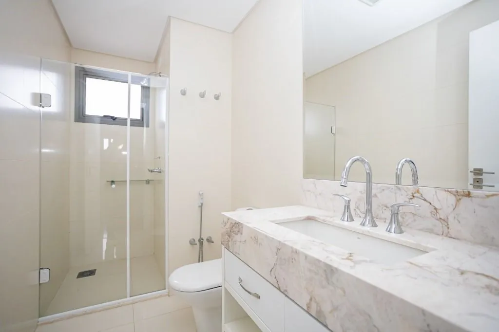 Apartamento com 3 quartos e 160 m², cozinha com fogão a gás — photo 13