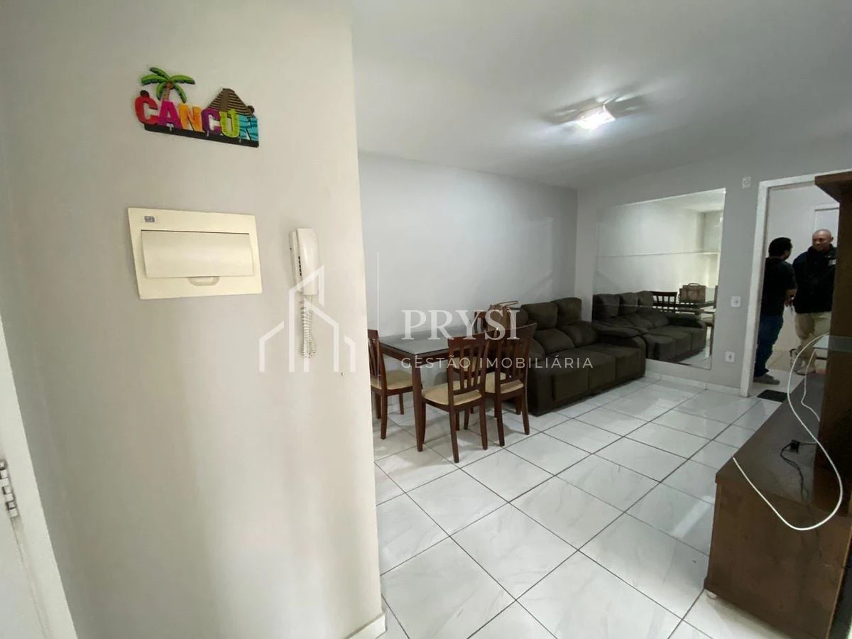 Furnished 2-bedroom apartment with private BBQ — photo 4
