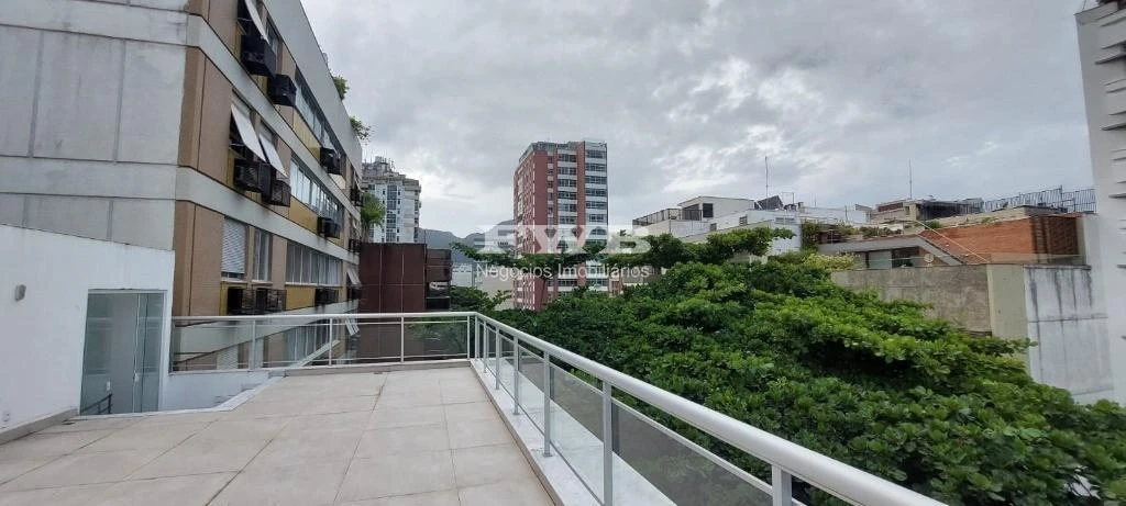 Apartamento de 360 m² con 3 suites y 2 plazas de garaje — photo 8
