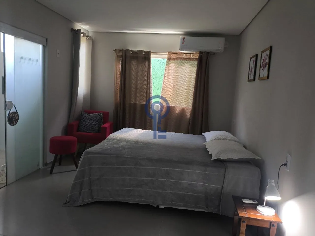 Furnished 2-bedroom house with private garden — photo 10