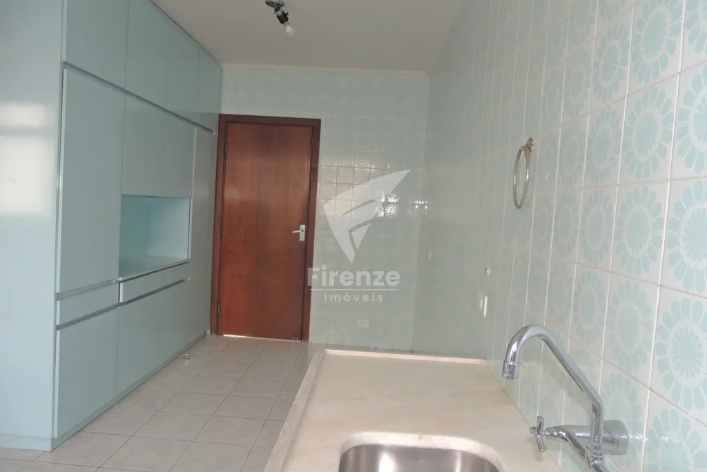 3-bedroom apartment with 1 suite and 2 parking spots — photo 12