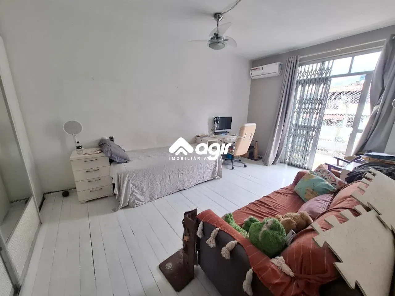 Furnished house with 4 bedrooms and 4 bathrooms — photo 23