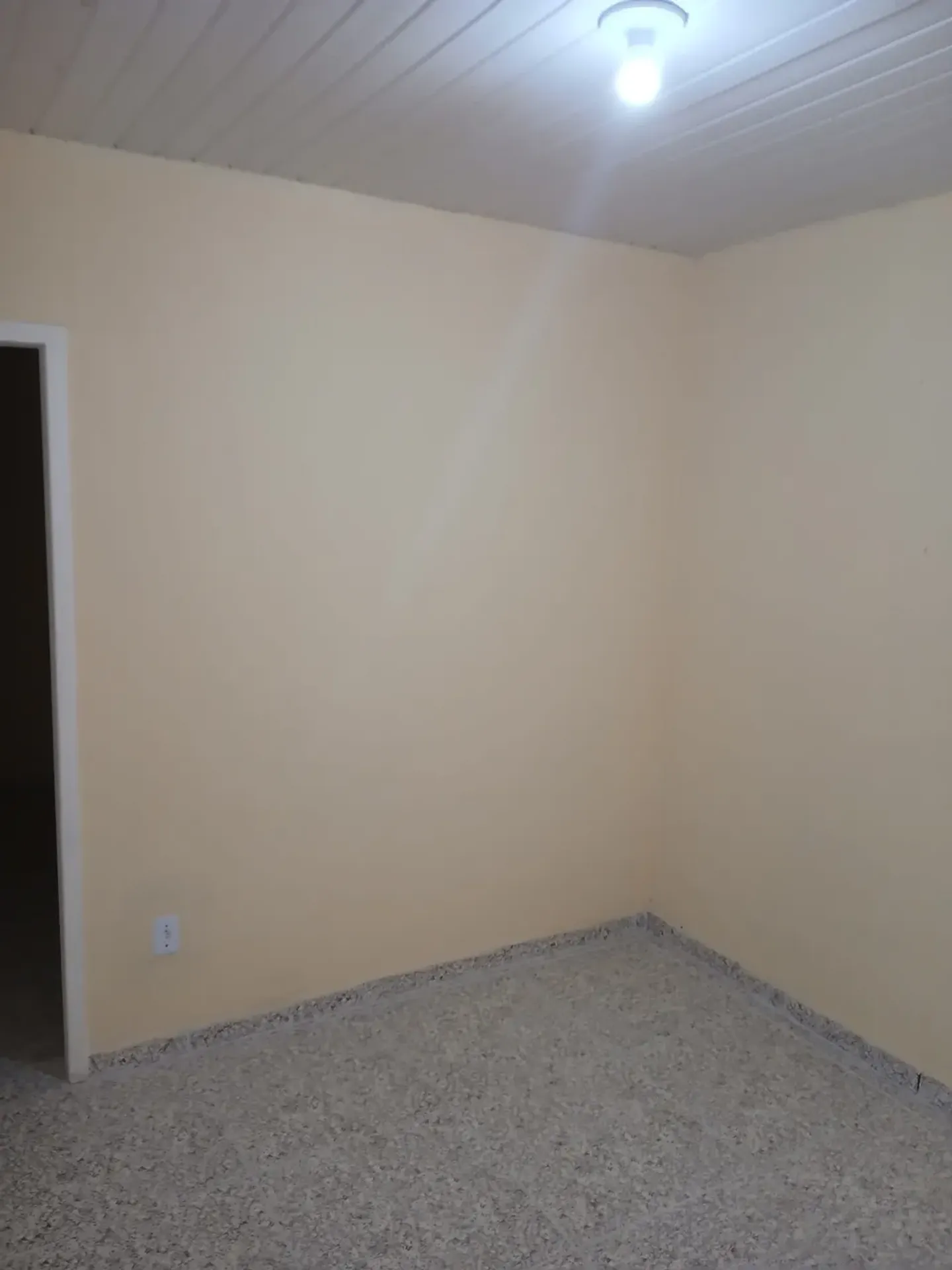 Будинок без паркомісця 50 м² з 2 спальнями — photo 2