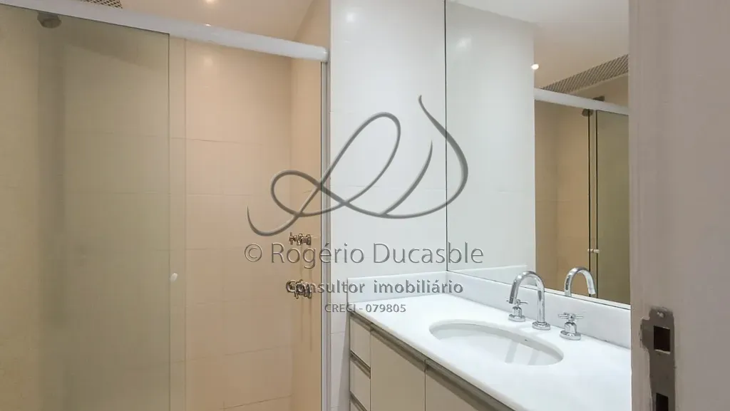 4-bedroom apartment, 2 with their own bathrooms, 165 m² — photo 39