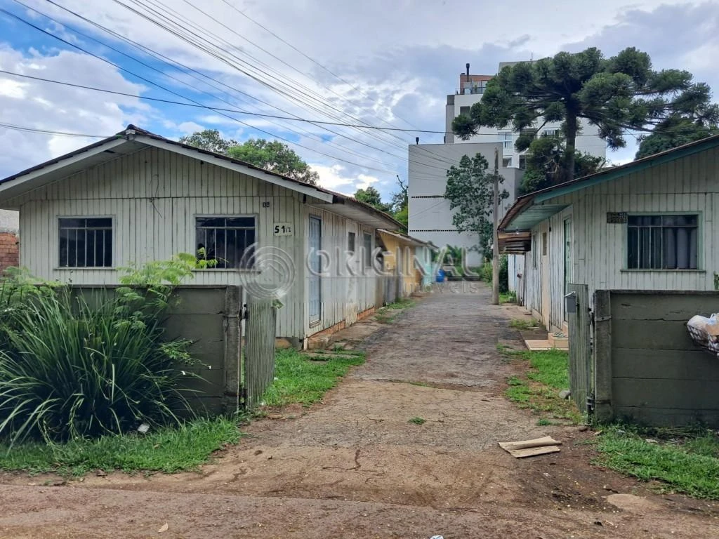 Будинок із 2 спальнями та дерев'яною підлогою або ламінатом — photo 3