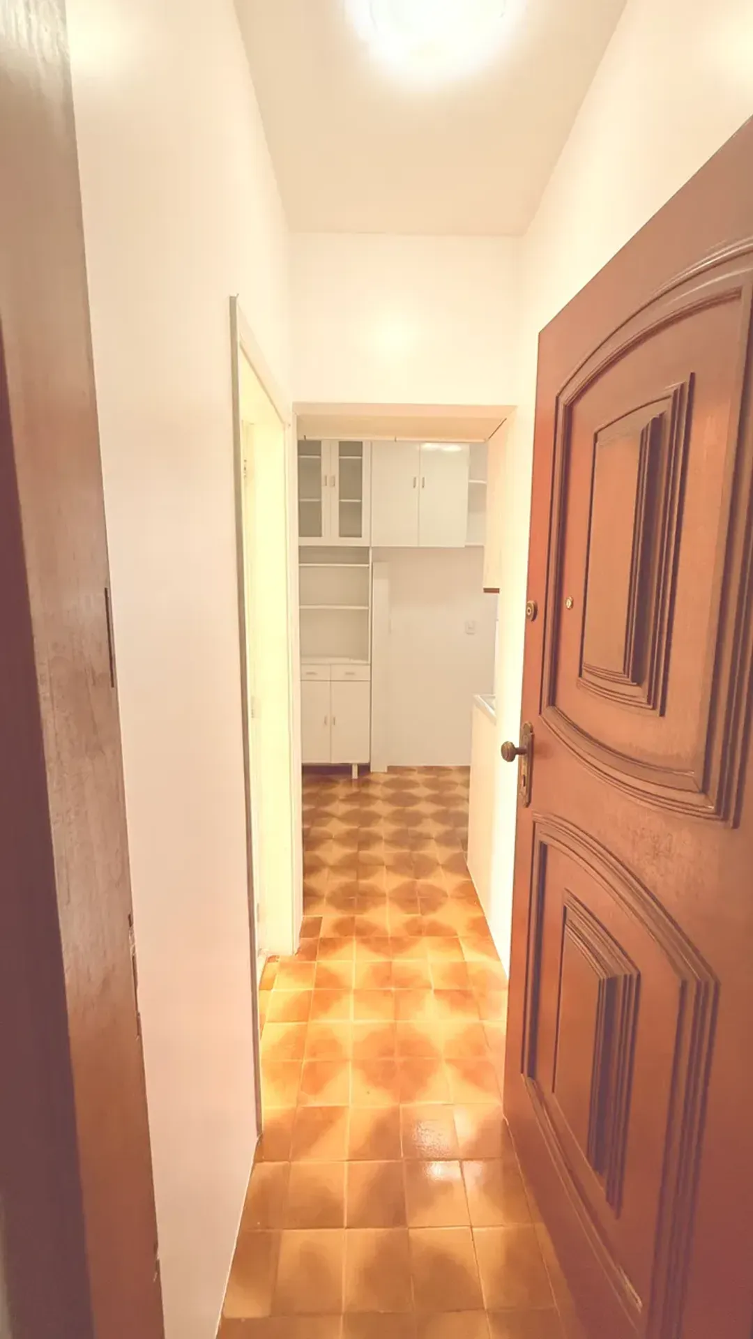 2-bedroom apartment with 3 bathrooms and parking space — photo 26